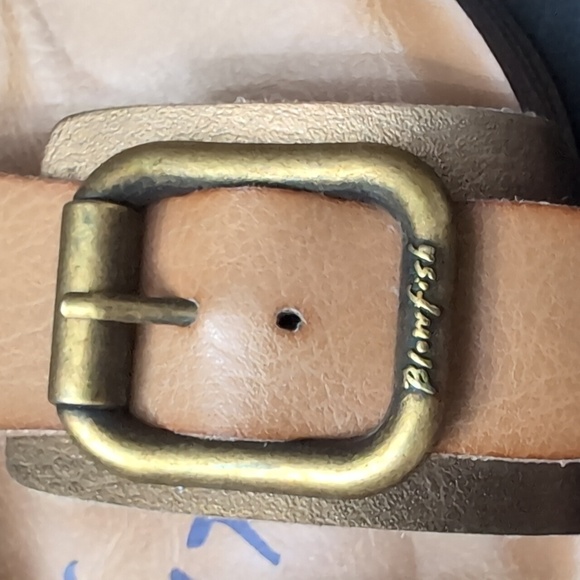 Blow Fish Malibu Munich Brown Woman's Sandals,Size 6. - Picture 5 of 9